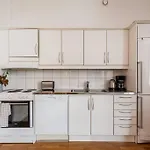 Large Central Gothenburg 2Bd Apt