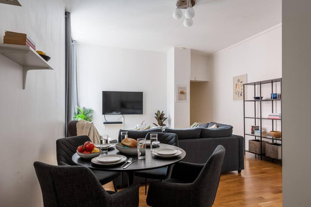 Large 2bd *