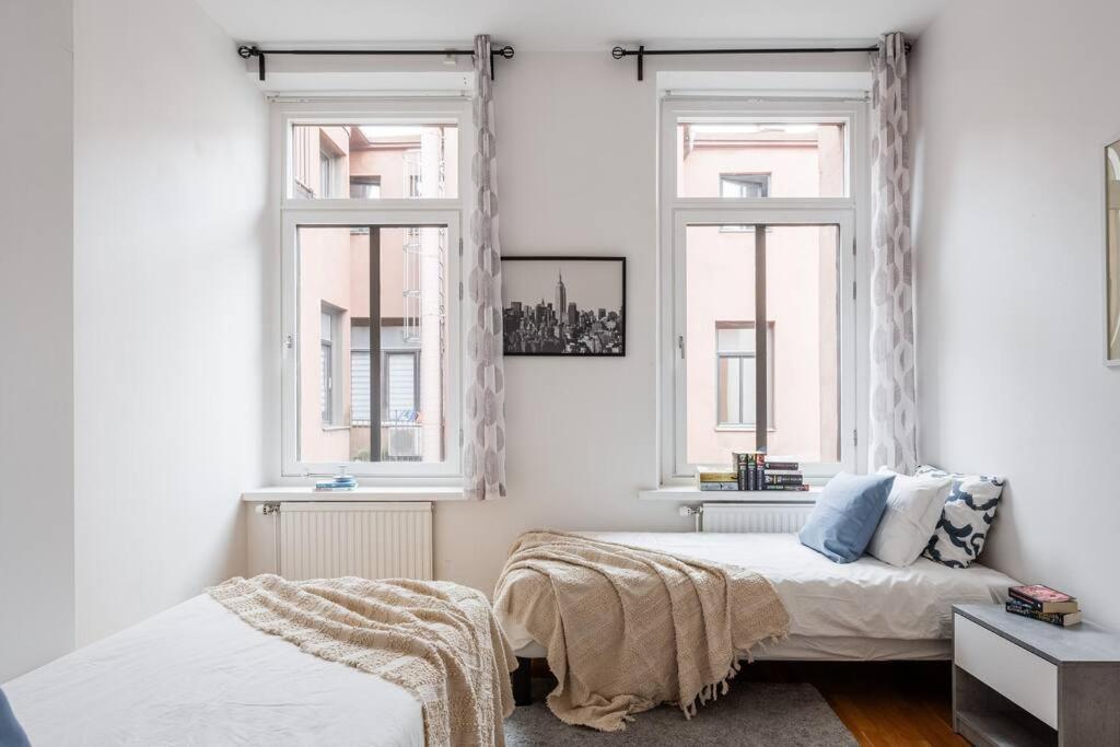 Large 2bd Apartment