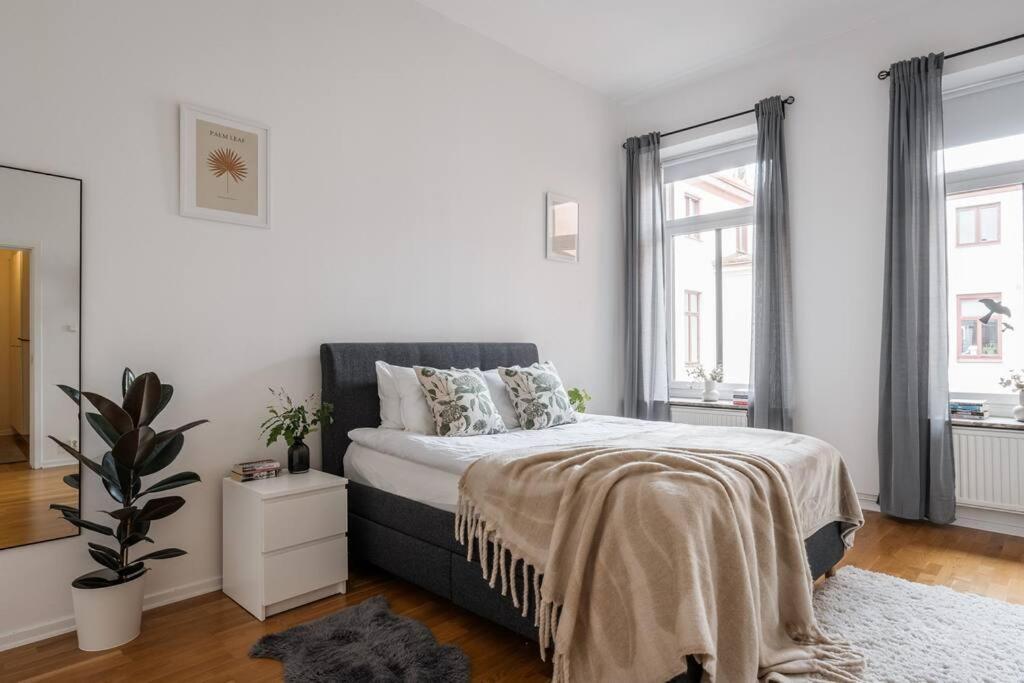 Large 2bd
